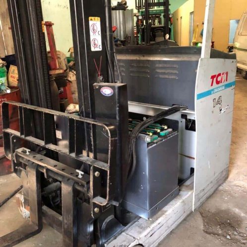 Xe nâng điện TCM