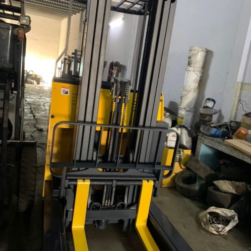 Xe nâng điện ngồi lái