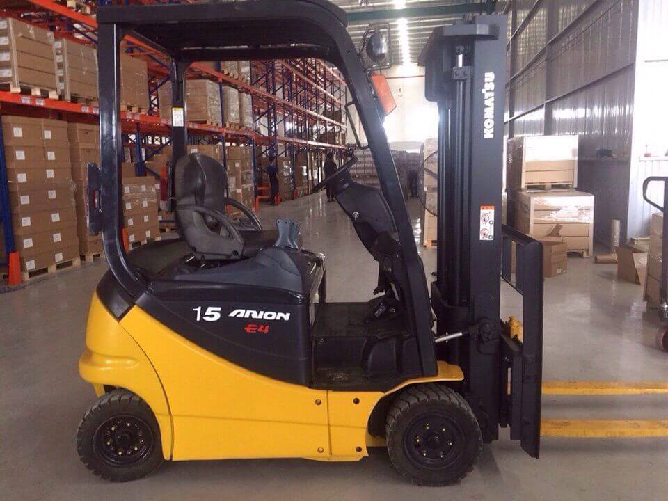 XE NÂNG ĐIỆN KOMATSU 1.5 TẤN, KHUNG 4.0 MÉT