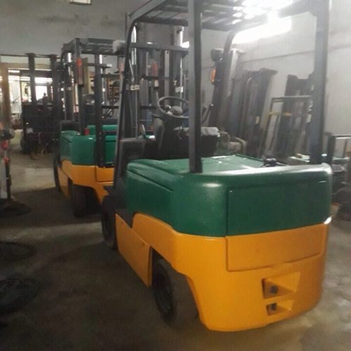 XE DẦU KOMATSU 2 TẤN, KHUNG CAO 3M