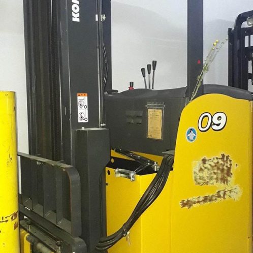 xe dien komatsu 900kg