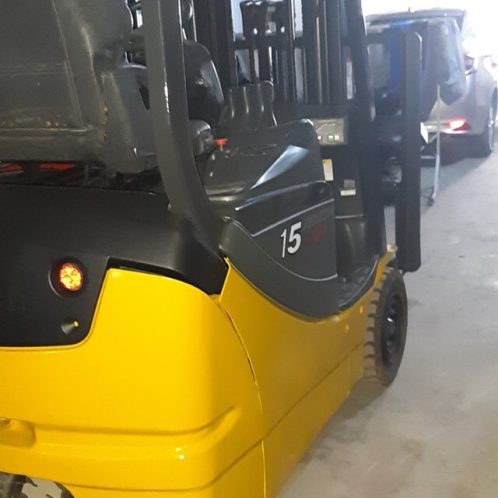 XE NÂNG ĐIỆN KOMATSU 1.5 TẤN , KHUNG 4.5 MÉT