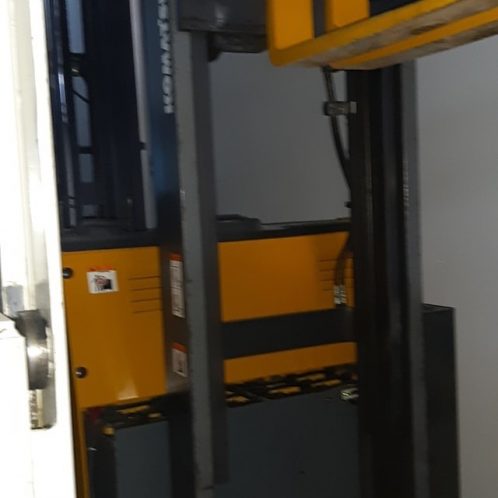 XE NÂNG ĐIỆN KOMATSU 1.5 TẤN , KHUNG 4 MÉT