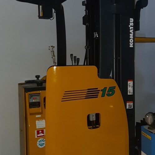 XE NÂNG ĐIỆN KOMATSU 1.5 TẤN , KHUNG 4 MÉT