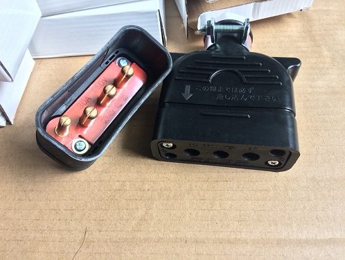 GIẮC CẮM SẠC 3 PHA