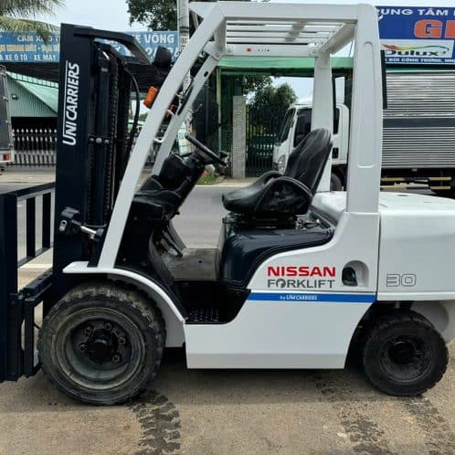 XE NÂNG DẦU NISSAN 3 TẤN